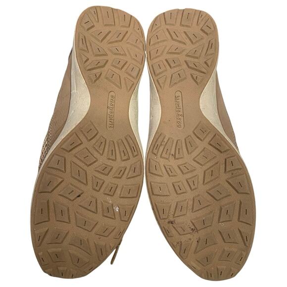 Easy Spirit Tan Sneakers Size 8.5 Narrow Lace Up Low Top Comfort Walking Shoes - Picture 3 of 9